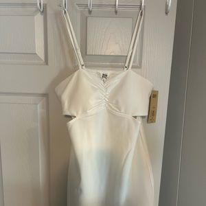 Brand new Women’s Madden NYC size L dress